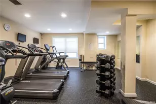 10 Old Mamaroneck Rd, White Plains, NY 10605 - Photo 14