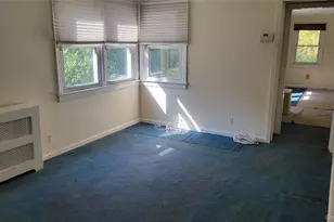 2 Stephens Ln, Valhalla, NY 10595 - Photo 4