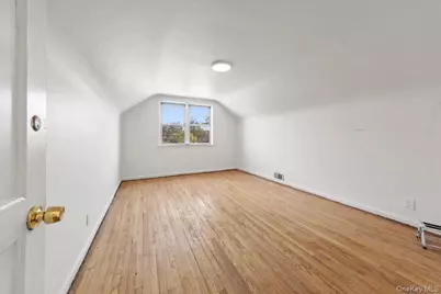 22415 138th Avenue, Jamaica, NY 11413 - Photo 18