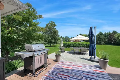 450 Sterling Woods Lane, Southold, NY 11971 - Photo 24