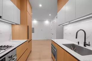 5 Ct Square, Long Island City, NY 11101 - Photo 4