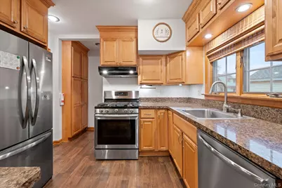 51 Marvin Street, Patchogue, NY 11772 - Photo 6