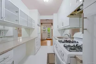 52-30 39th, Woodside, NY 11104 - Photo 4