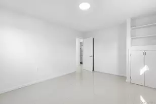 74 Venetian Prom, Lindenhurst, NY 11757 - Photo 26