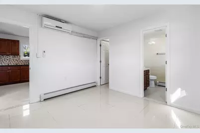 74 Venetian Prom, Lindenhurst, NY 11757 - Photo 22