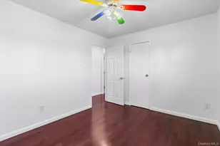 74 Venetian Prom, Lindenhurst, NY 11757 - Photo 14