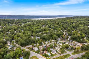 83 Ravensdale Rd, Hastings on Hudson, NY 10706 - Photo 46