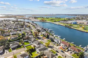 3347 Ocean Harbor Dr, Oceanside, NY 11572 - Photo 44