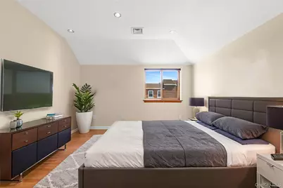 8318 58th Avenue, Middle Village, NY 11379 - Photo 20