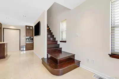 8318 58th Avenue, Middle Village, NY 11379 - Photo 12