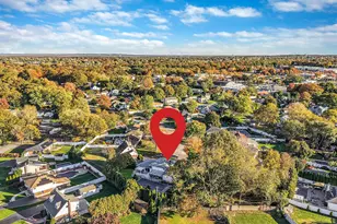 9 Dean Ct, Commack, NY 11725 - Photo 8