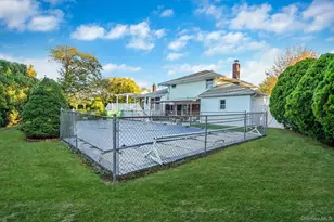 9 Dean Ct, Commack, NY 11725 - Photo 32