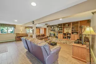 9 Dean Ct, Commack, NY 11725 - Photo 26