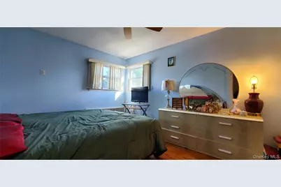 318 Beach 42nd Street, Arverne, NY 11691 - Photo 20