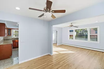 1040 Brookside Avenue, Uniondale, NY 11553 - Photo 10