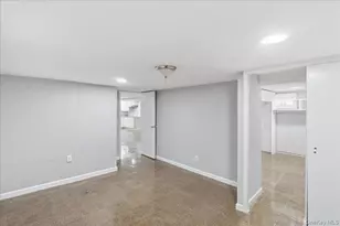 1040 Brookside Ave, Uniondale, NY 11553 - Photo 28