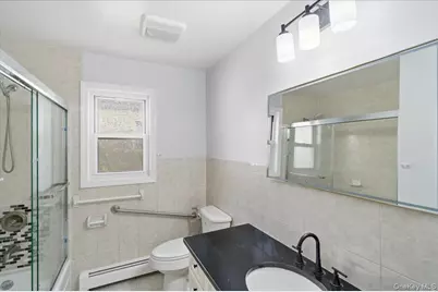 1040 Brookside Avenue, Uniondale, NY 11553 - Photo 16