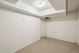 71 Dora Ln, New Rochelle, NY 10804 - Photo 22