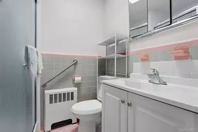 4826 193rd Street, Fresh Meadows, NY 11365 - Photo 10