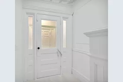 148 S 13th Avenue, Mount Vernon, NY 10550 - Photo 4