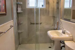 25 Pinetree Ln, Levittown, NY 11756 - Photo 12