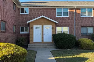 19 Barbara Ct, Sayville, NY 11782 - Photo 10