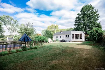 15 E Dogwood Drive, Poughkeepsie, NY 12601 - Photo 34