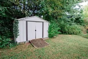 15 E Dogwood Dr, Poughkeepsie, NY 12601 - Photo 34