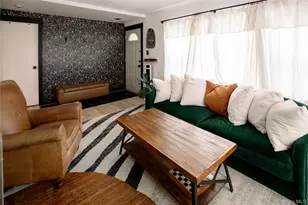 15 E Dogwood Dr, Poughkeepsie, NY 12601 - Photo 4