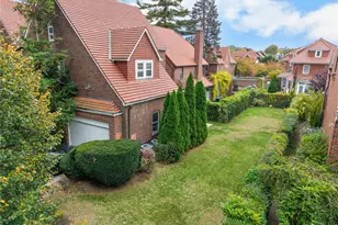 83 Dartmouth St, Forest Hills, NY 11375 - Photo 42