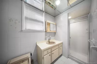 83 Dartmouth Street, Forest Hills, NY 11375 - Photo 30