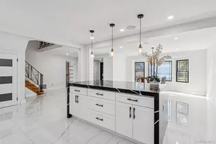 5 Valley Ln W, Woodmere, NY 11581 - Photo 10