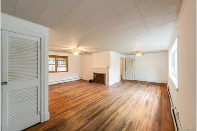 88 Buckingham Avenue, Poughkeepsie, NY 12601 - Photo 6