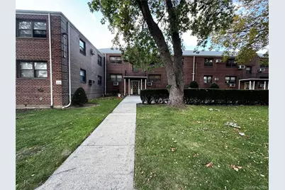 90-43 Shore Parkway #56, Howard Beach, NY 11414 - Photo 2