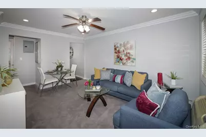 40 Broadway #C02, Amityville, NY 11701 - Photo 4