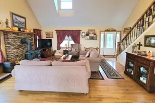 282 West Ln, Aquebogue, NY 11931 - Photo 6
