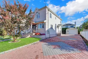 32 3rd Ave, New Hyde Park, NY 11040 - Photo 4