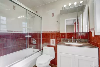 32 3rd Avenue, New Hyde Park, NY 11040 - Photo 20