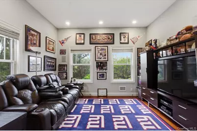 135 Kensington Oval, New Rochelle, NY 10805 - Photo 18