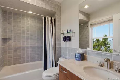 135 Kensington Oval, New Rochelle, NY 10805 - Photo 22