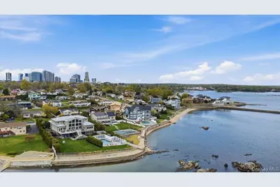 135 Kensington Oval, New Rochelle, NY 10805 - Photo 40