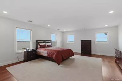135 Kensington Oval, New Rochelle, NY 10805 - Photo 26