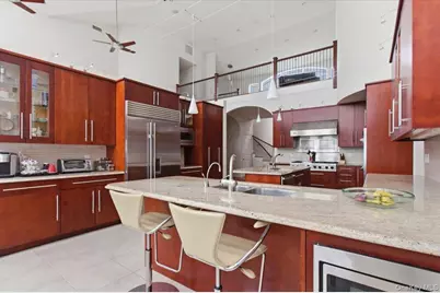 135 Kensington Oval, New Rochelle, NY 10805 - Photo 10