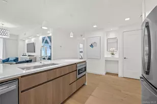 218 Middle Neck Rd, Great Neck, NY 11021 - Photo 22