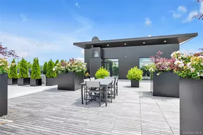 218 Middle Neck Road #207, Great Neck, NY 11021 - Photo 10