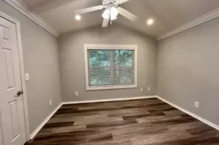 85 Overlook Dr, Farmingville, NY 11738 - Photo 12