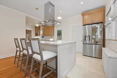 85 Violet Avenue, Floral Park, NY 11001 - Photo 16