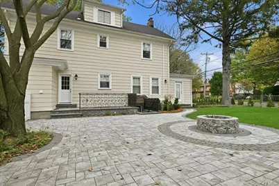 85 Violet Avenue, Floral Park, NY 11001 - Photo 36