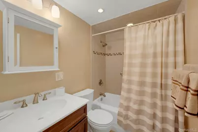 1200 Midland Avenue #8f, Bronxville, NY 10708 - Photo 18