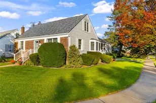 59 Linden Blvd, Hicksville, NY 11801 - Photo 2